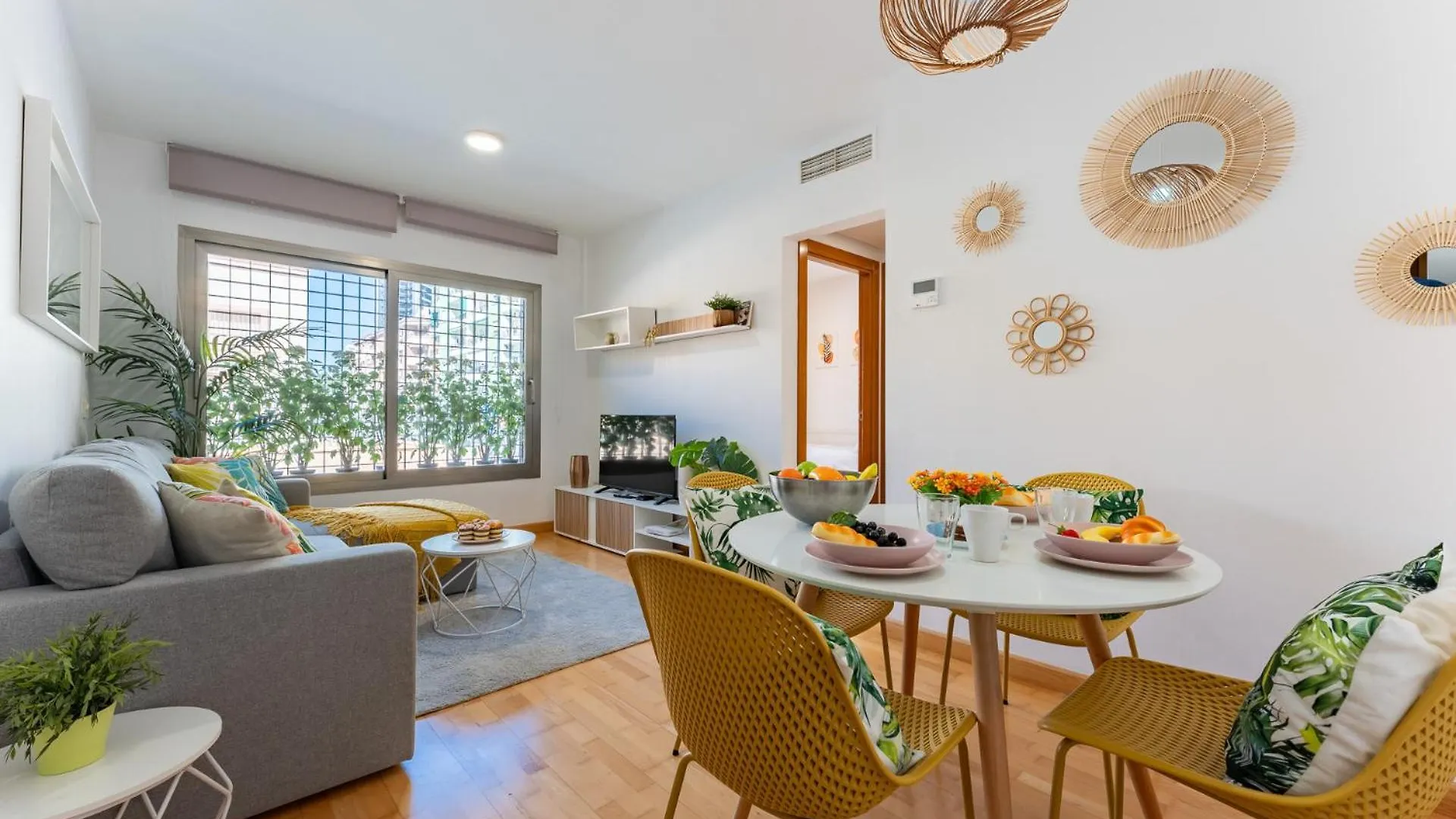 Ct 378 - Faro'S Malaga Citycenter - Cityapartment For 4 With Parking